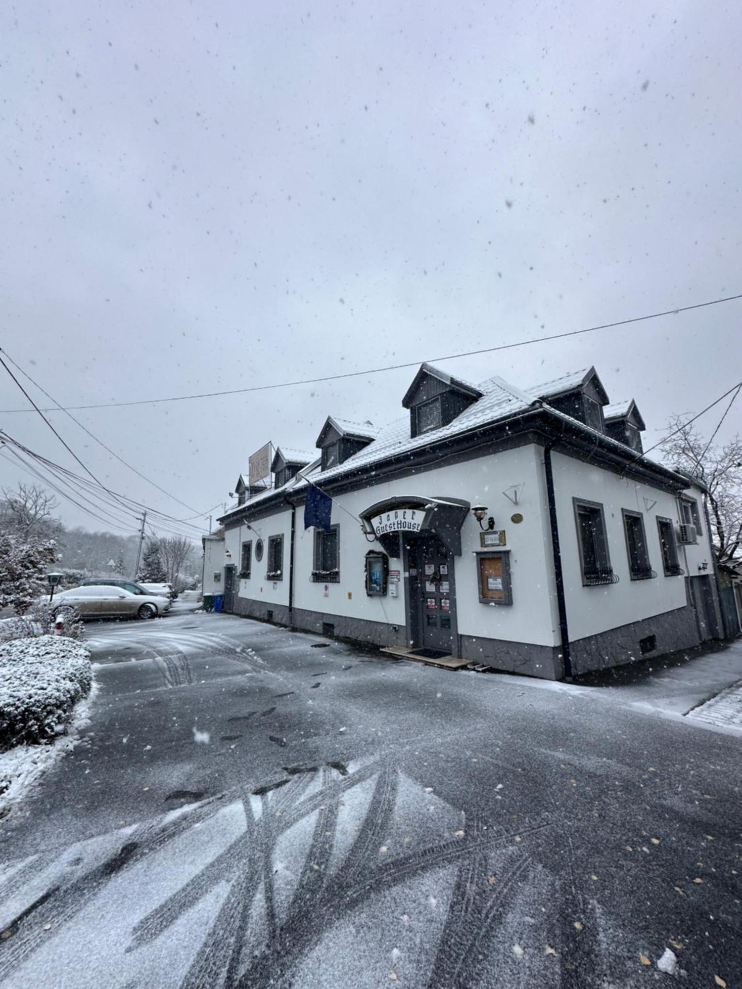 Jager Guesthouse Šoproň Exteriér fotografie